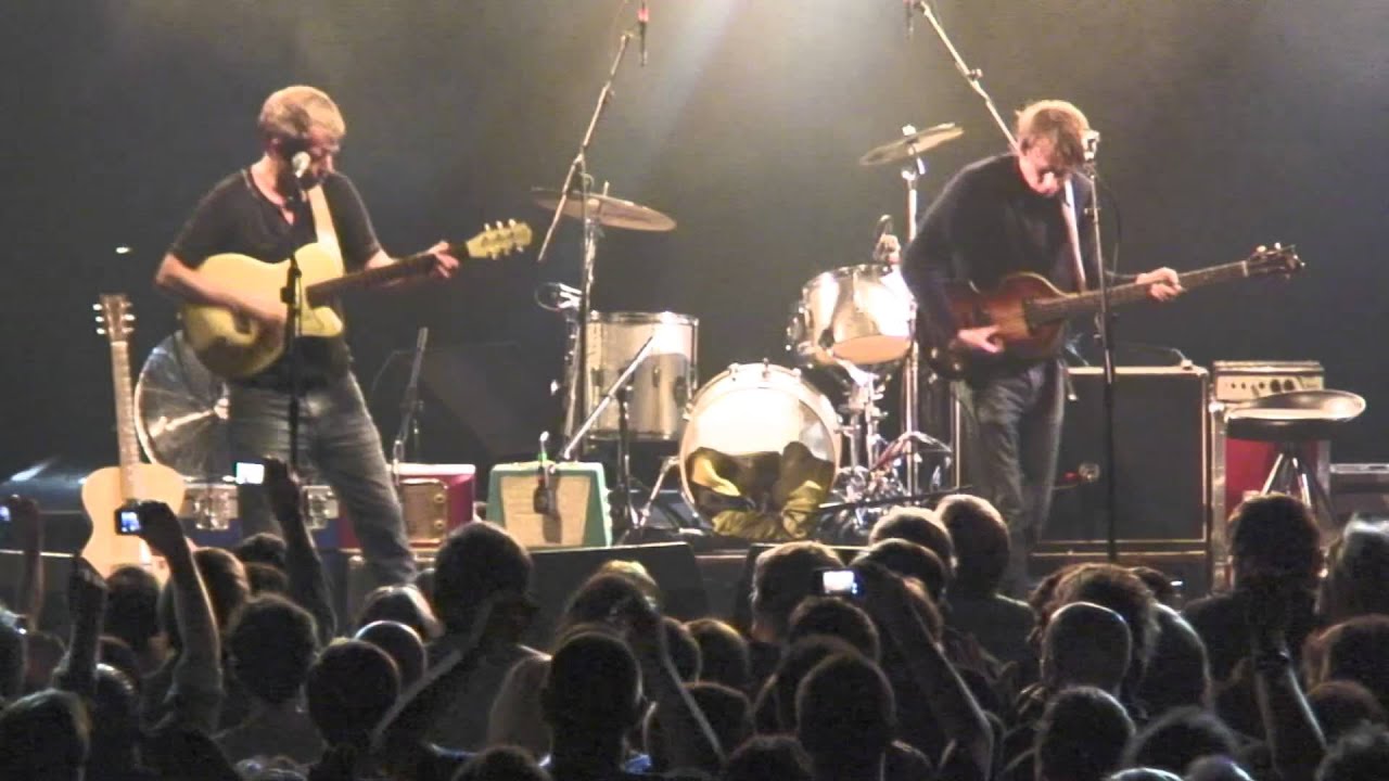The La's - Stripped Back  - 'My Generation (cover)'  (ULTRA RARE EXCLUSIVE FOOTAGE) 2011