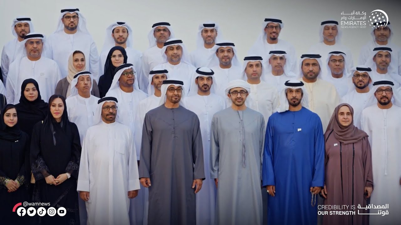 رئيس الدولة يستقبل سفراء وممثلي بعثات الدولة في الخارج المشاركين في الملتقى الـ17 لوزارة الخارجية