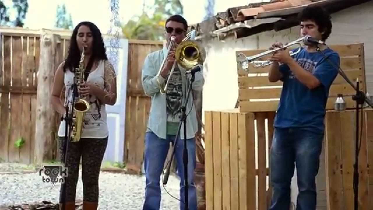 Dejame Entrar - Kelaia