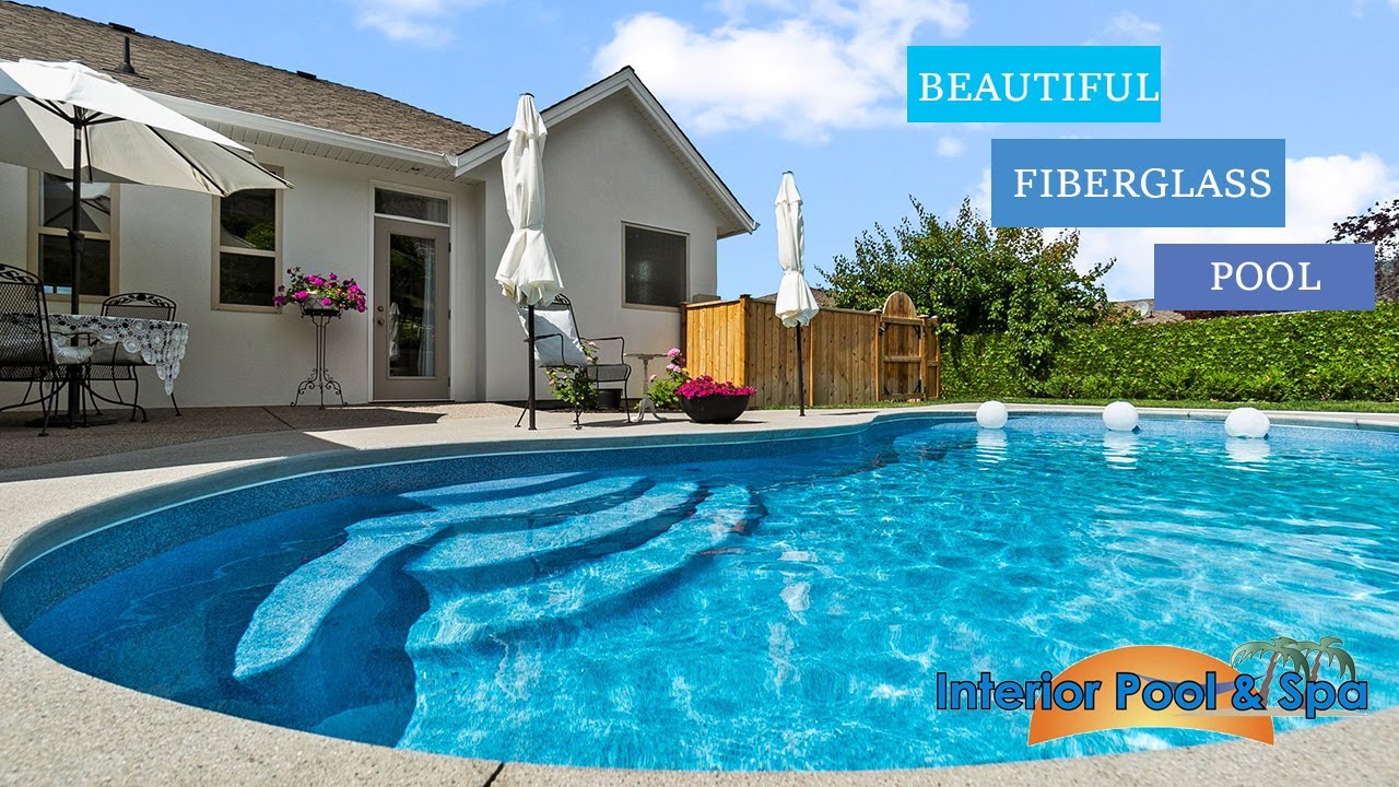 Interior Pool and Spa - Latham Valencia Fiberglass Pool - West Kelowna
