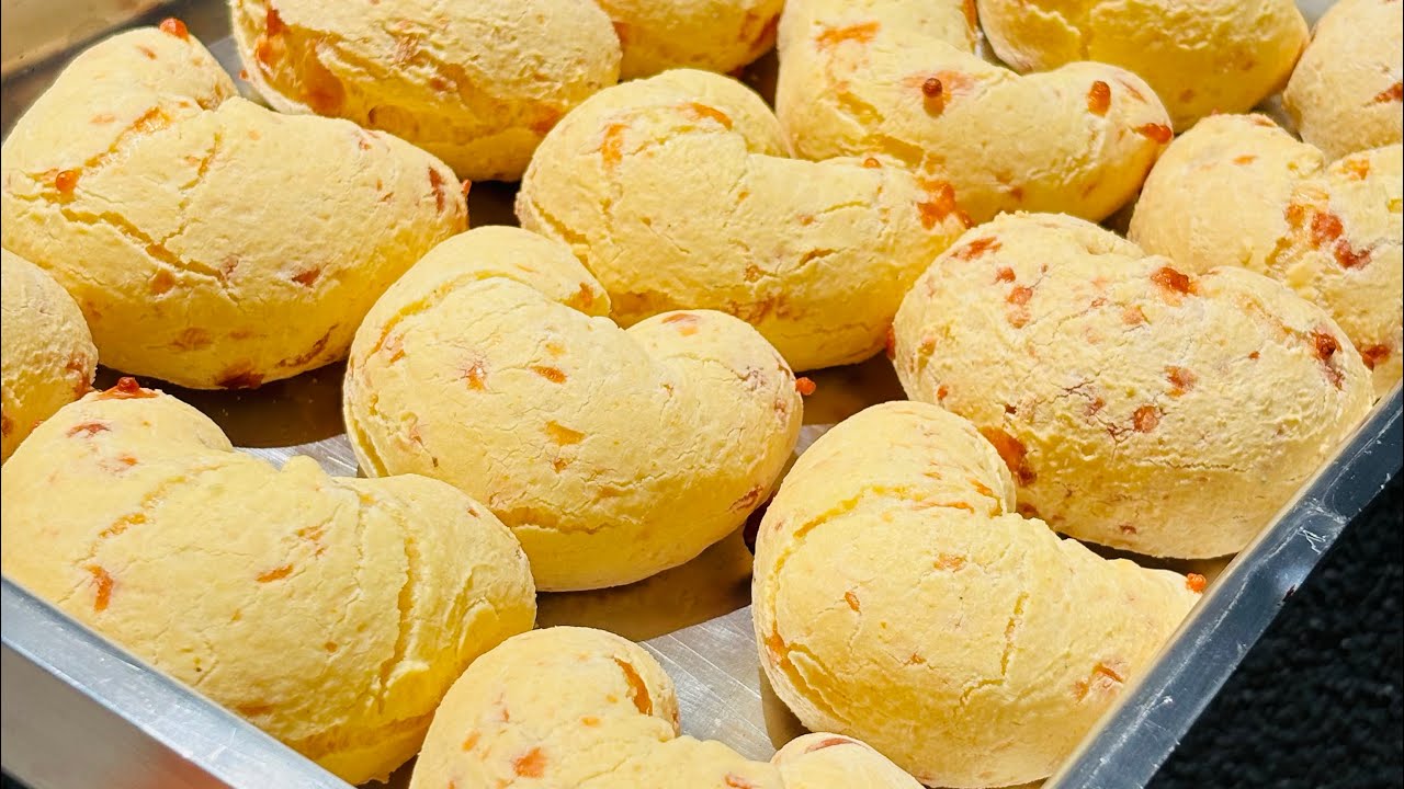BISCOITO DE POLVILHO COM FARINHA DE MILHO 