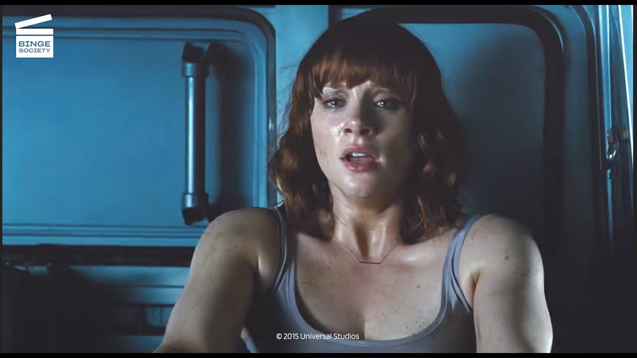Jurassic World (2015) - Outrun the Raptors