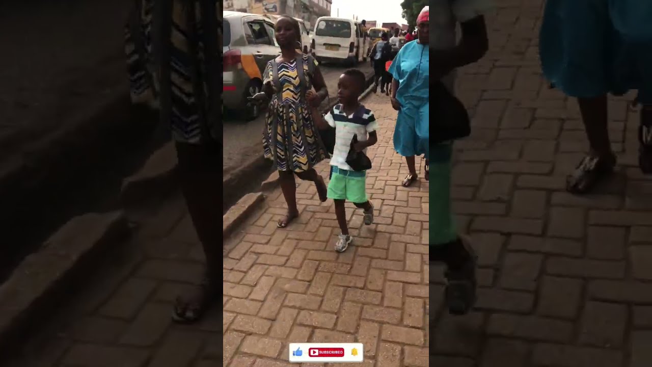 The  real street of Kumasi/Beautiful ladies on Kumasi street #beautifulladies #kumasi #ghana