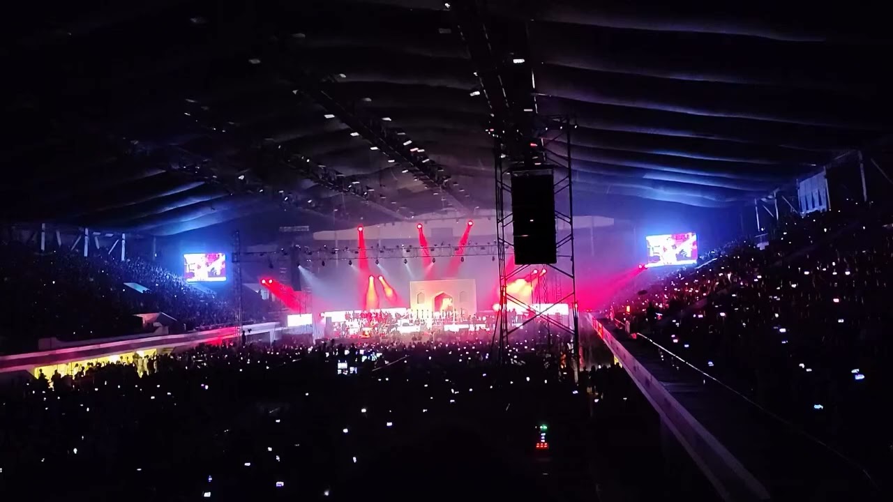 shankar mahadevan singing najrul geeti 