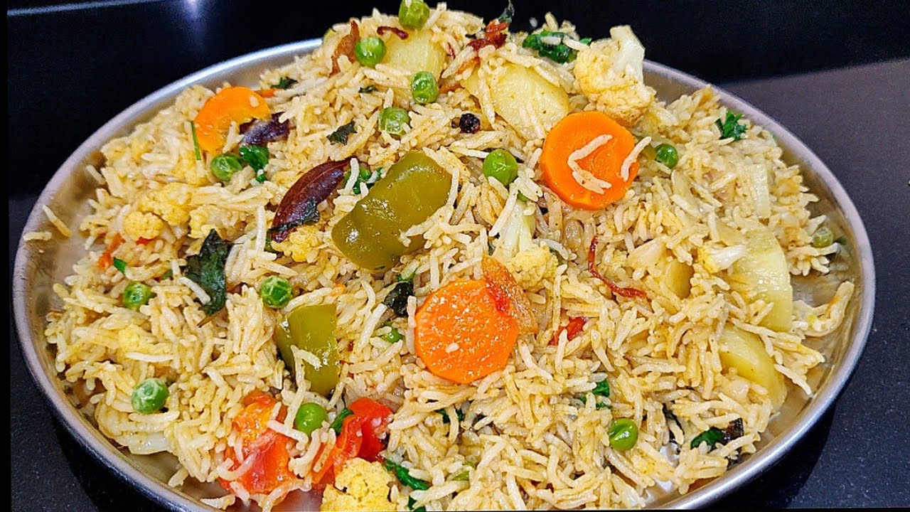veg pulao in pressure cooker easy rice pulao for beginners lunch box recipe easy veg pulao in hindi