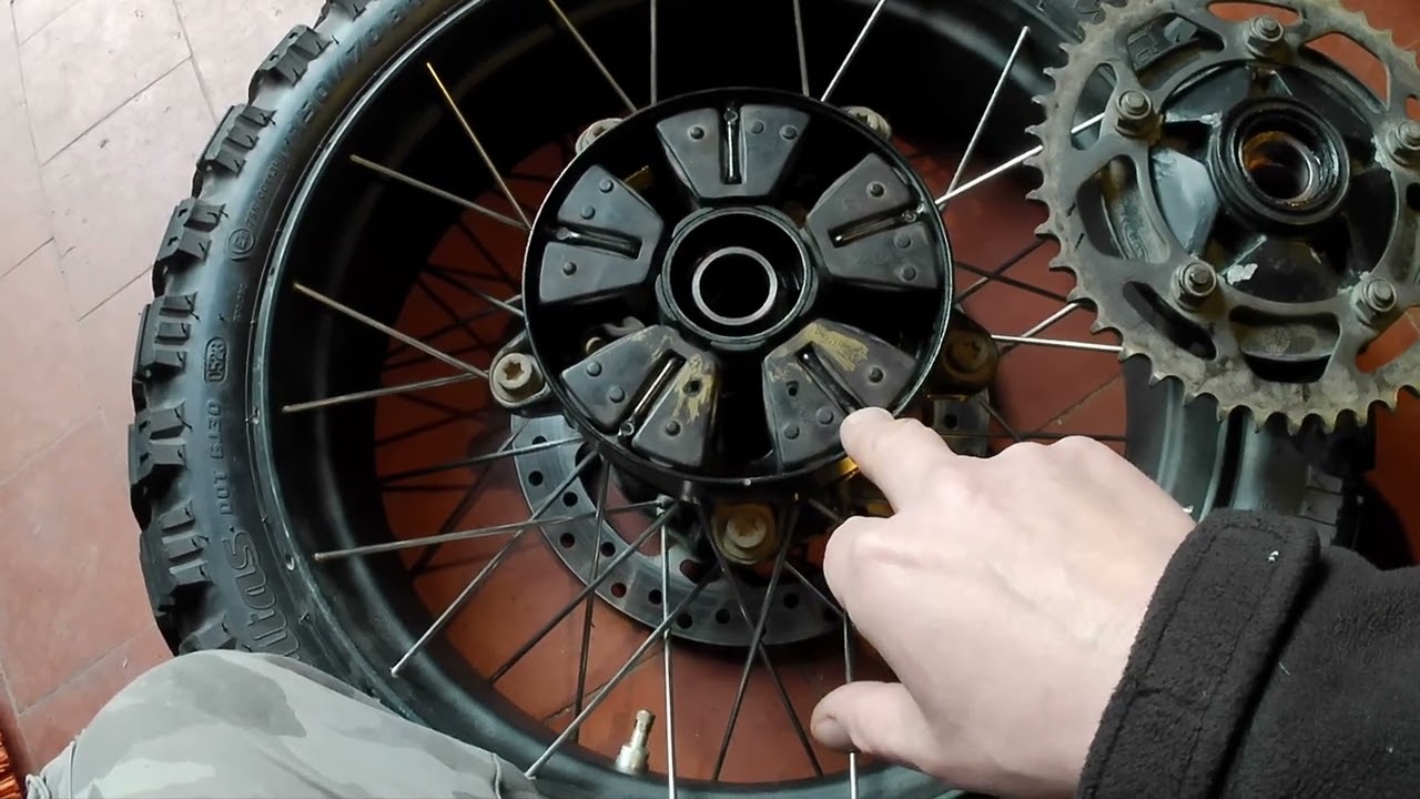 How to fix play in cush drive BMW F850GS