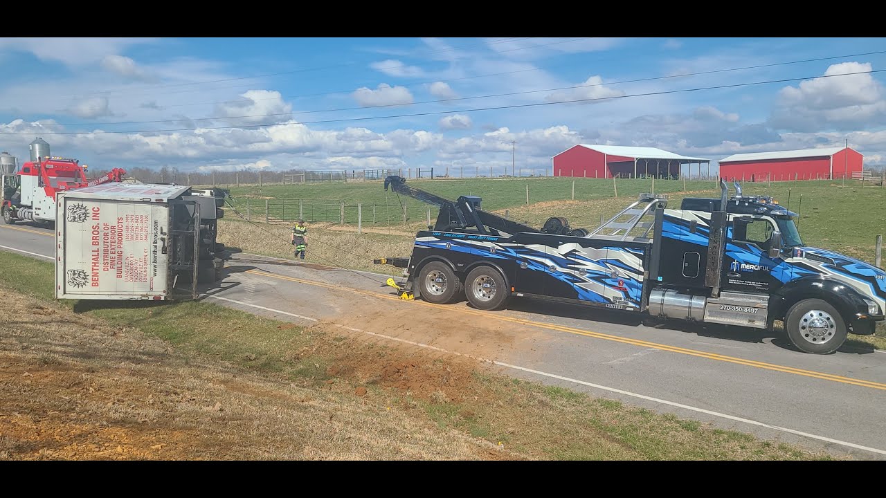 Heavy Duty Rollover!! Box Truck Blocks Entire Roadway!!!