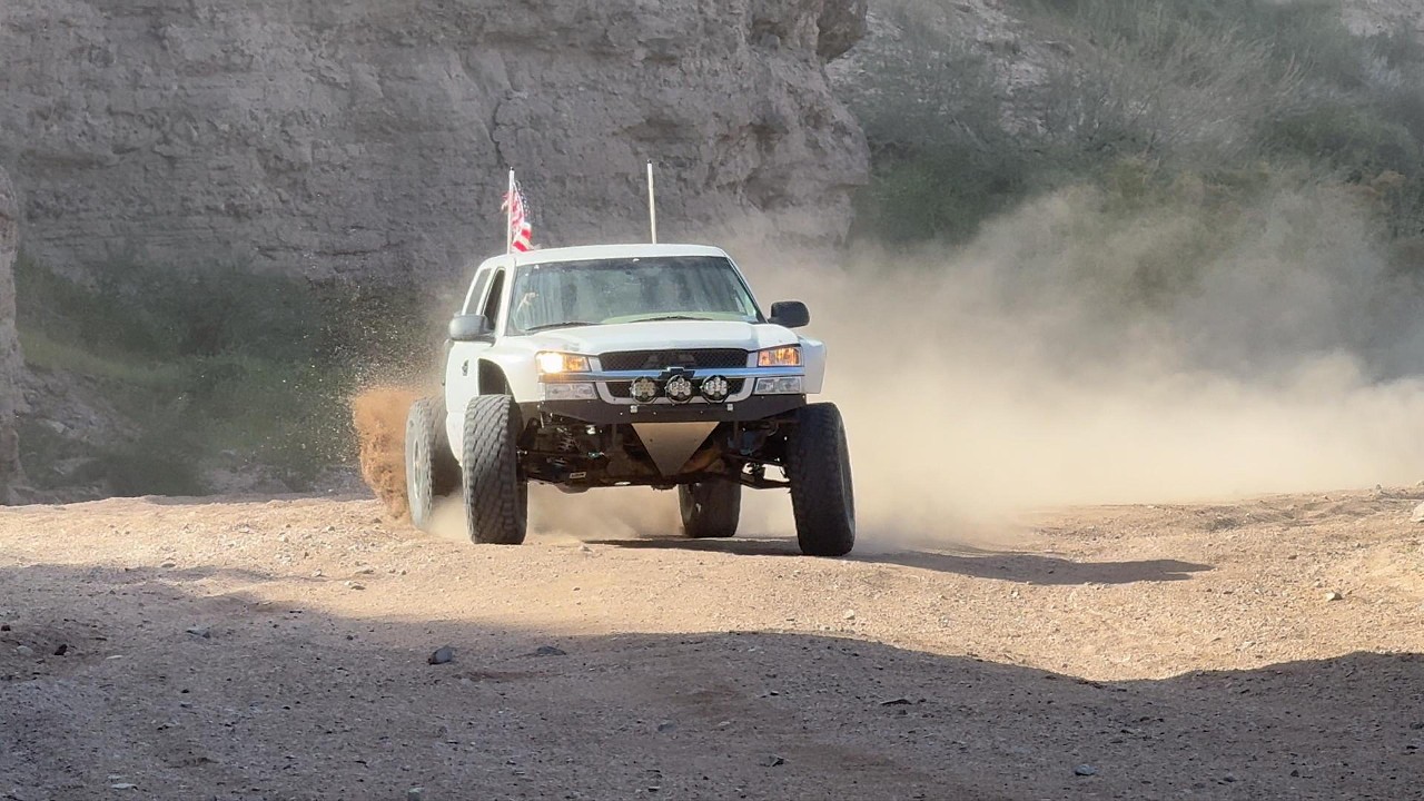 Turbo 5.3 and Cammed LS3 Prerunner Ripping The Canyons