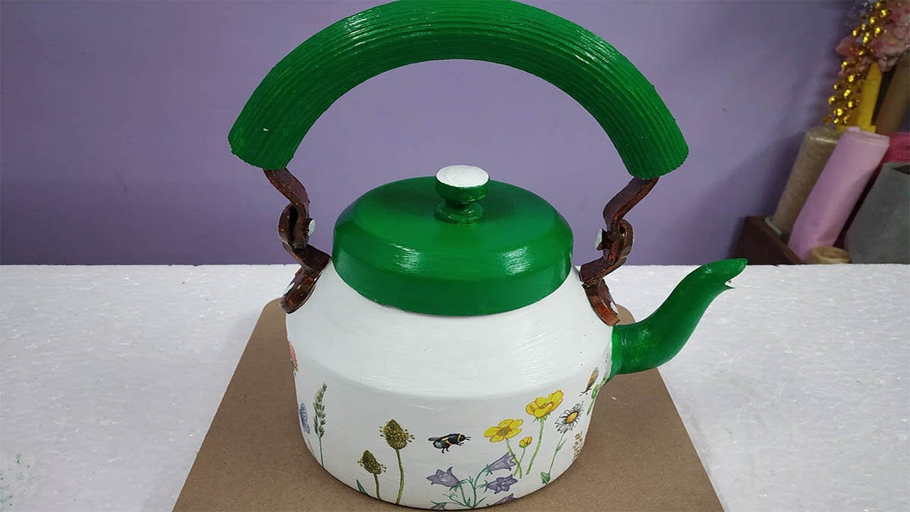 Amazing art decoupage on kettle