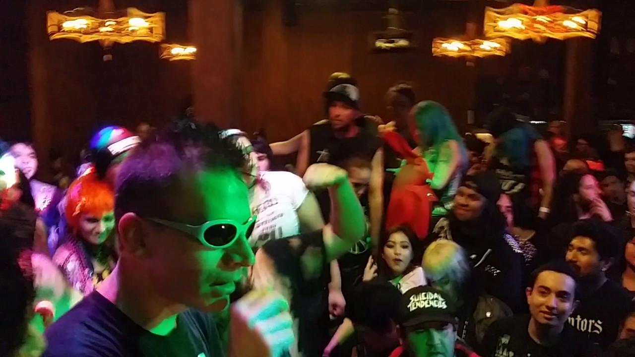 Blanks 77 - Crash & Burn + I Wanna Be A Punk