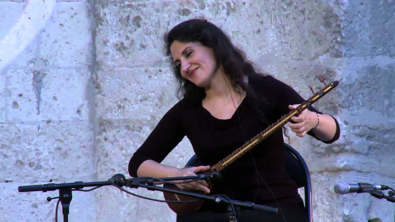 L'Immobile voyage. Festival Sus'Arles. Moments précieux 12.Juillet 2012.mov
