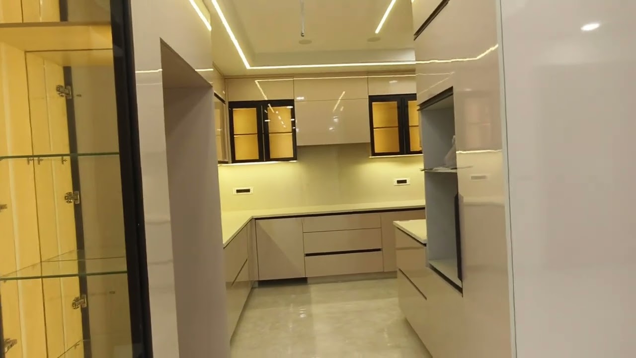 Real property ultra luxurious builder floor plot size 263 Gaj 4 bhk sector 57 Gurugram 8527130189