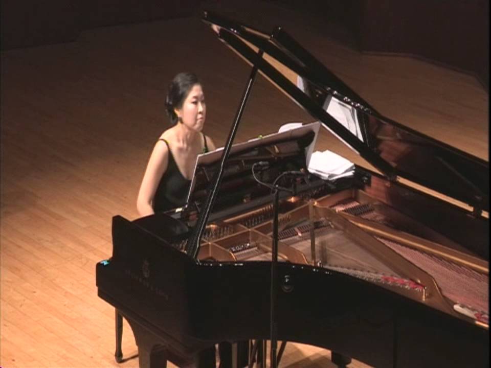 Youngwoo Lee plays Gy&ouml;rgy Kurt&aacute;g / J&aacute;t&eacute;kok (Excerpts)