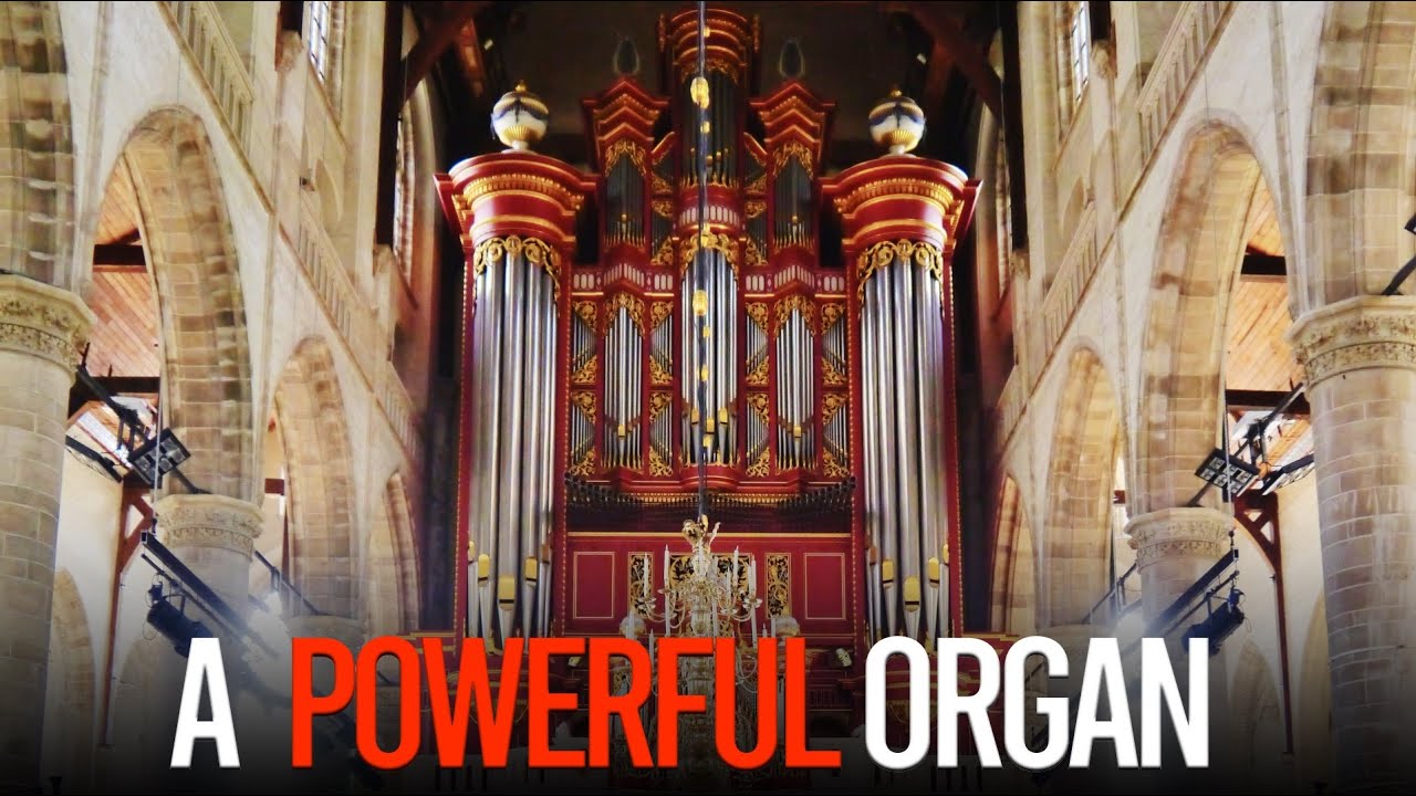 HALLELUJAH CHORUS from Händel's MESSIAH with a MIGHTY Organ Sound!!