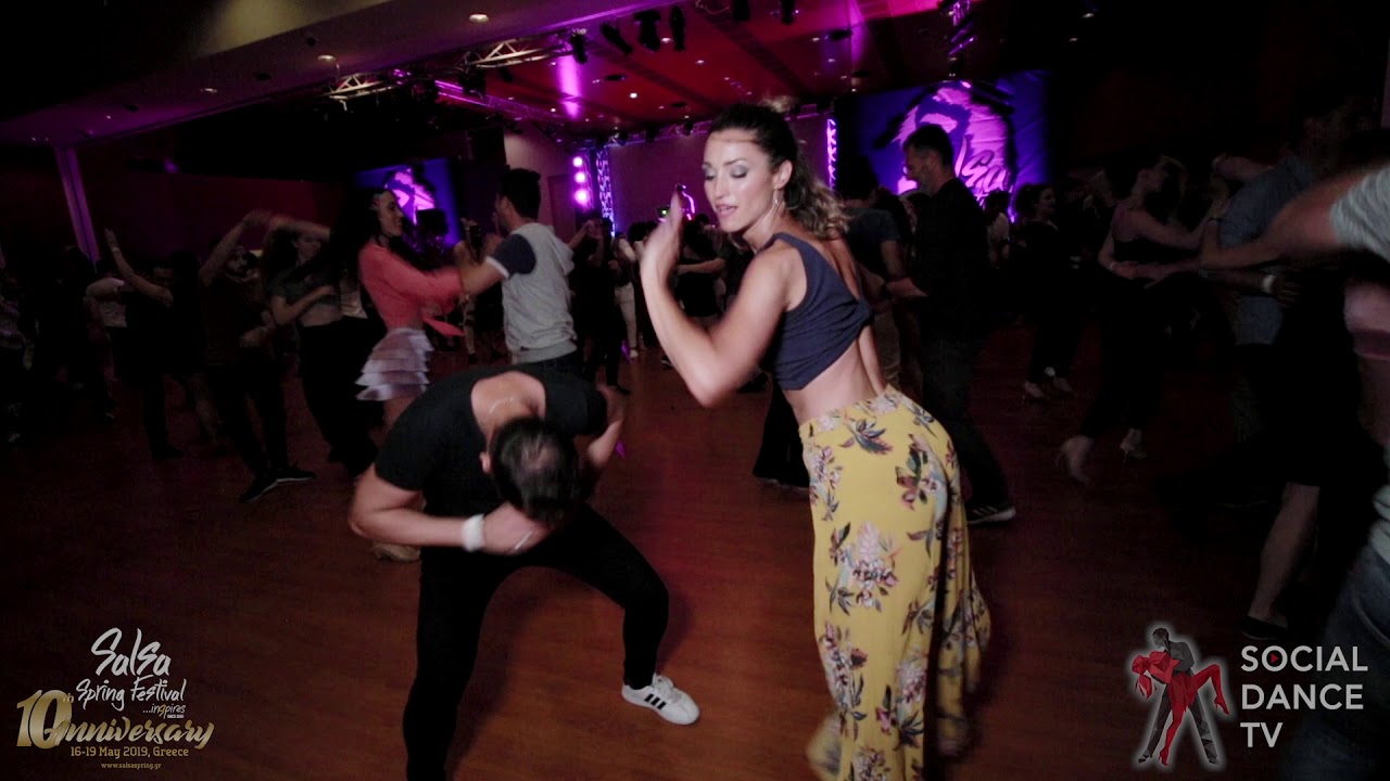 Jose & Maria - Salsa social dancing at the Salsa Spring Festival 2019 Greece