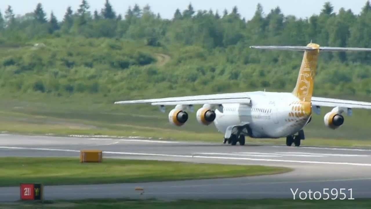 Plane spotting at Gothenburg landvetter airport -1080p