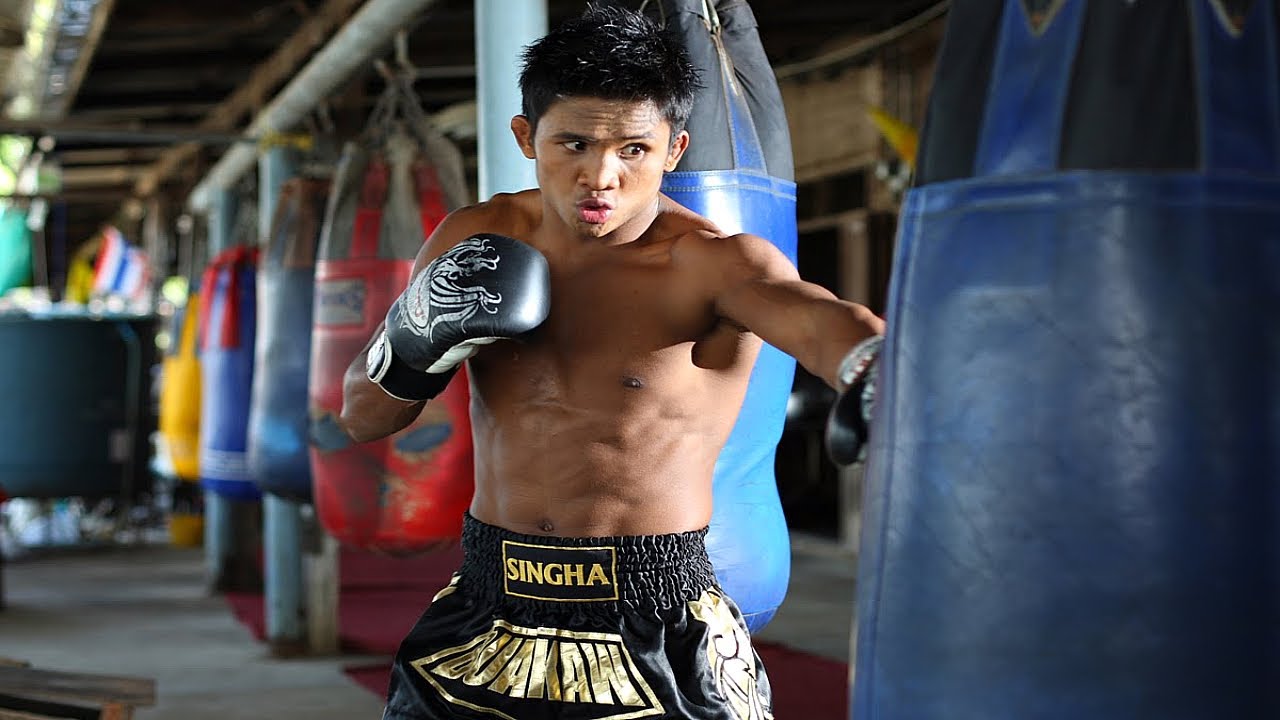 Buakaw Training Highlight (Old School)