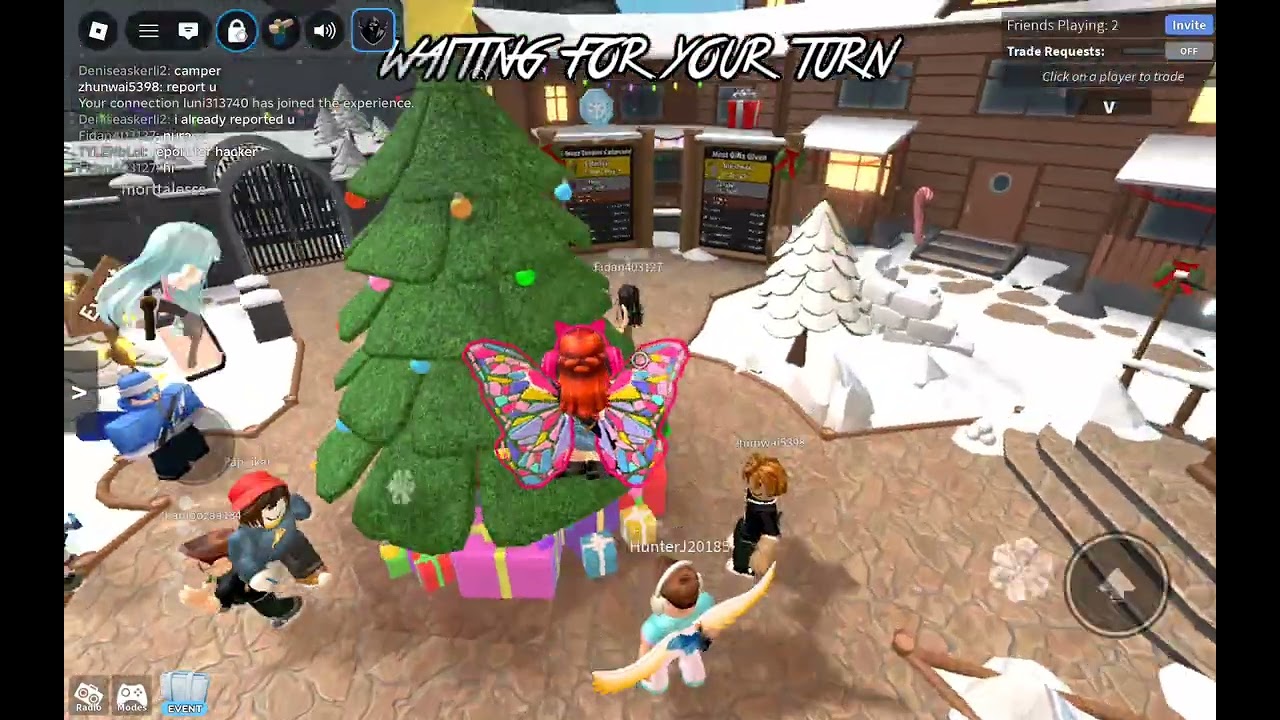 Playing mm2! (But there was a rude player!) 🍓🌸🎀💗✨