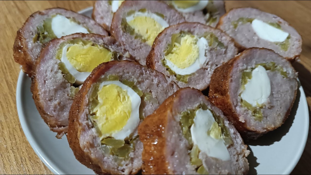 Мясной рулет/Рулет из фарша с огурцом и яйцом быстро и просто/Minced meat roll with cucumber and egg