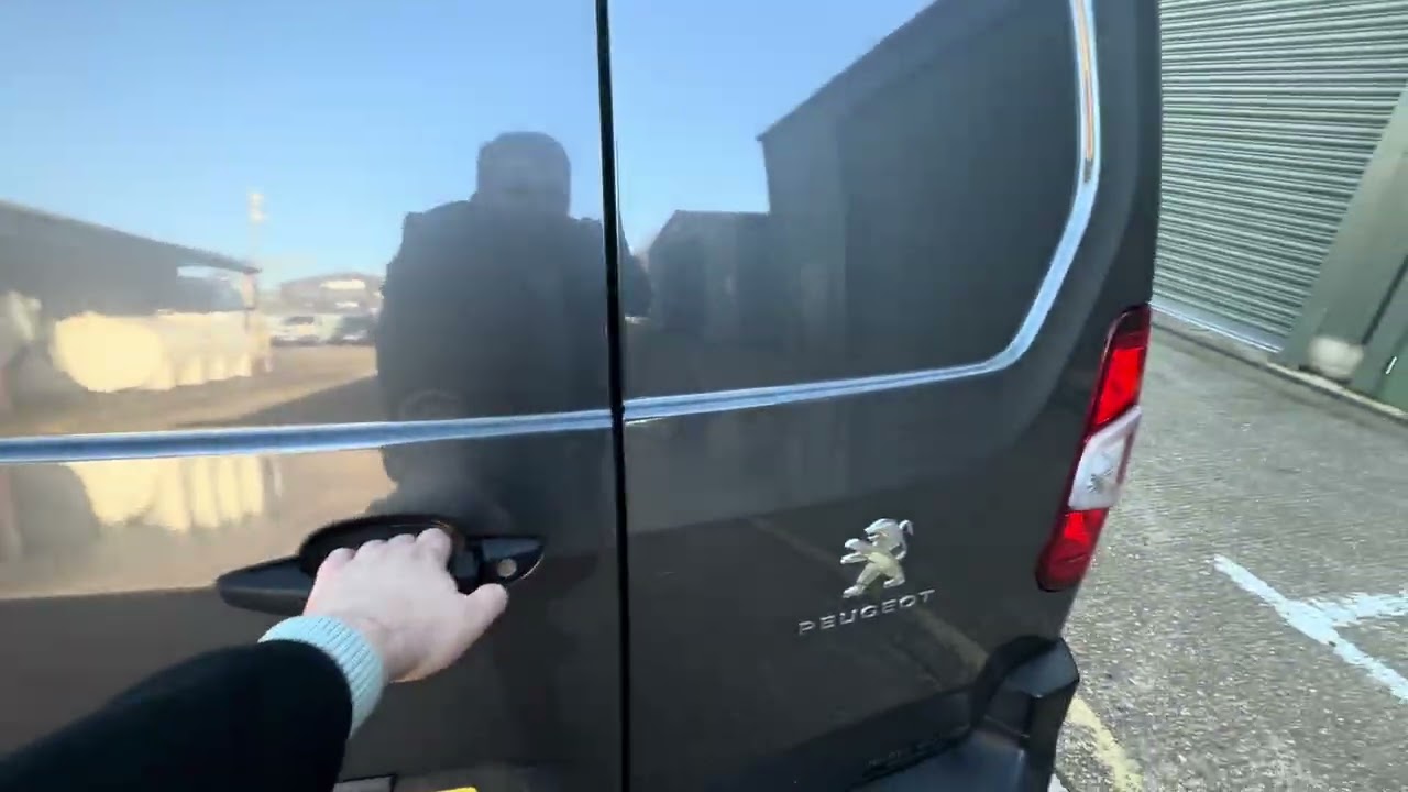 Peugeot Partner Professional - Metallic Grey - only 57,000 Miles! ( CF69 GVN )