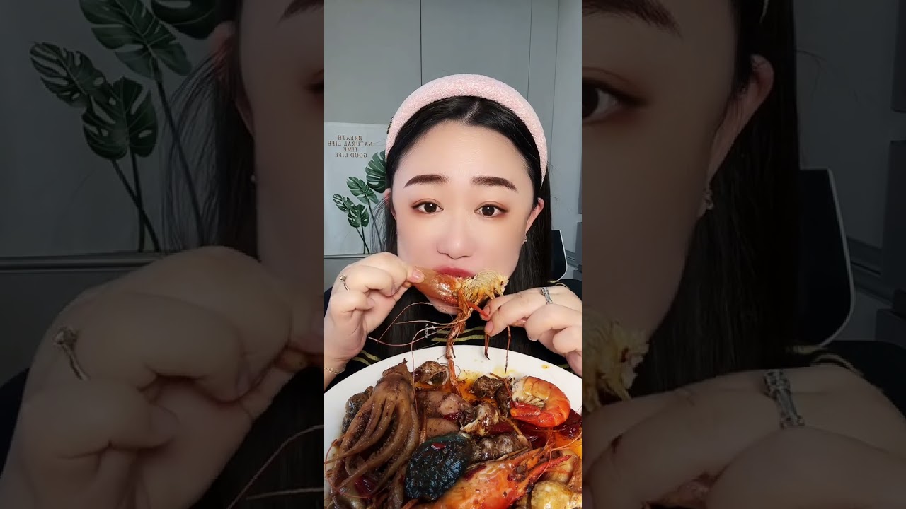Sizzling Seafood Delights: Sea Shrimp Family Feast