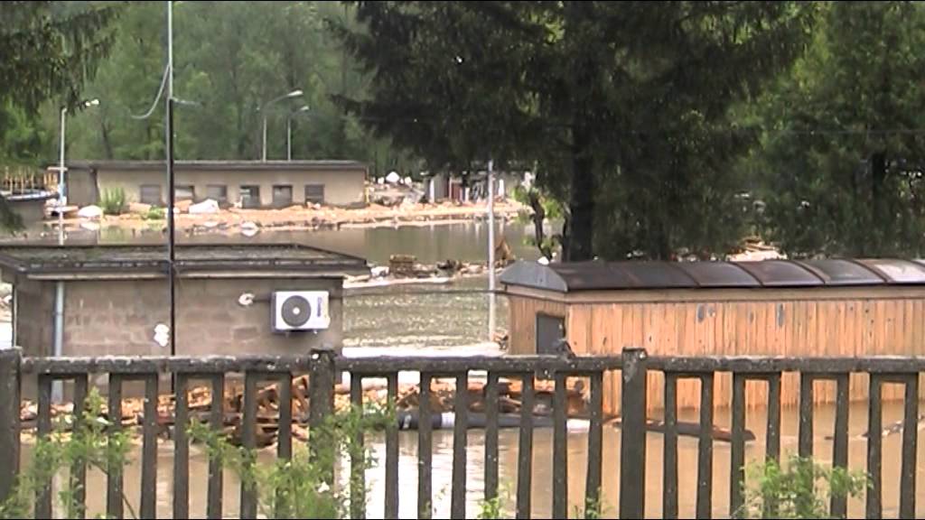 Poplava u Maglaju-Evakuacija radnika u Natron Hayat
