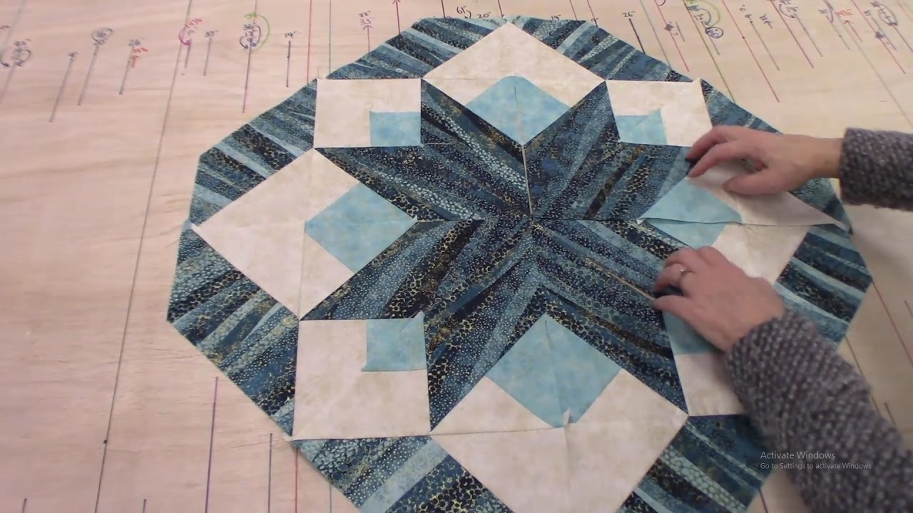 Let's Make! | Evening Star Table Topper Tutorial