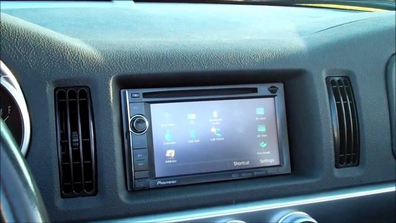 Установка Pioneer 930BT в Chevrolet SSR 2005 года