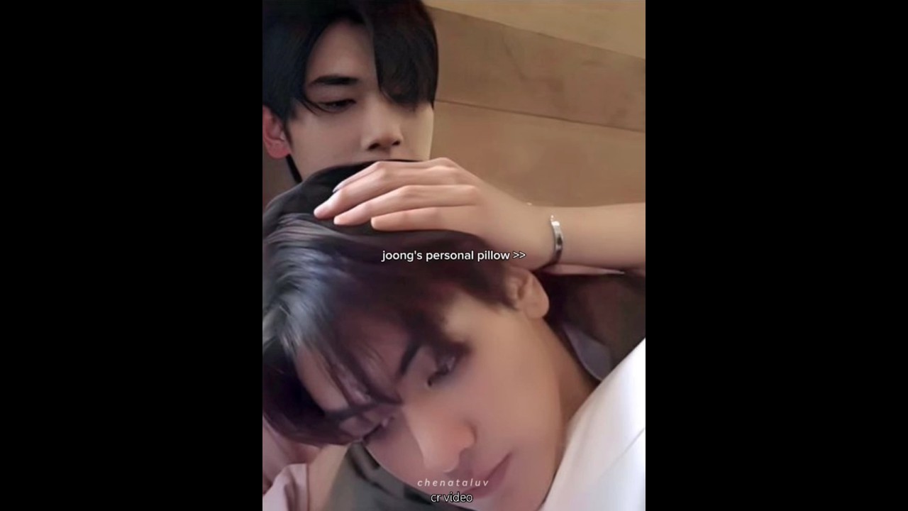 Dunk's lap is Joong favorite #joongarchen #dunknatachai #จุงดัง #joongdunk