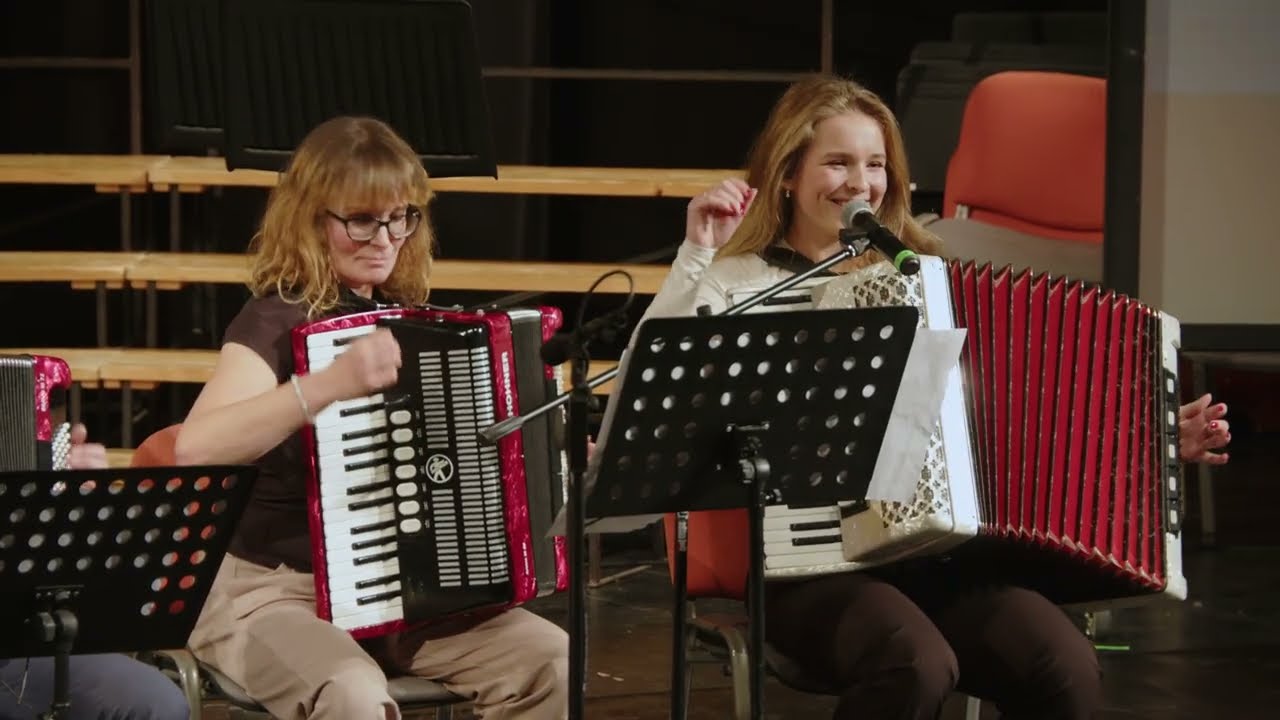Slavnostn&iacute; koncert ž&aacute;ků při v&yacute;roč&iacute; 80 let ZU&Scaron; Svitavy