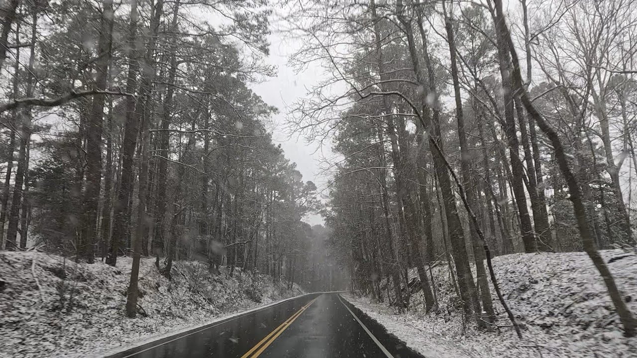 Falling Snow in the South: Scenic Drive on Richardson’s Lake & Pine Log Road