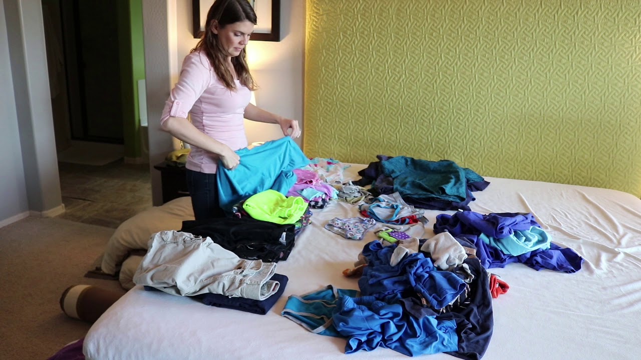 LAUNDRY AND BED SHEETS DAY SPEED CLEANING ROUTINE | CLEAN WITH ME