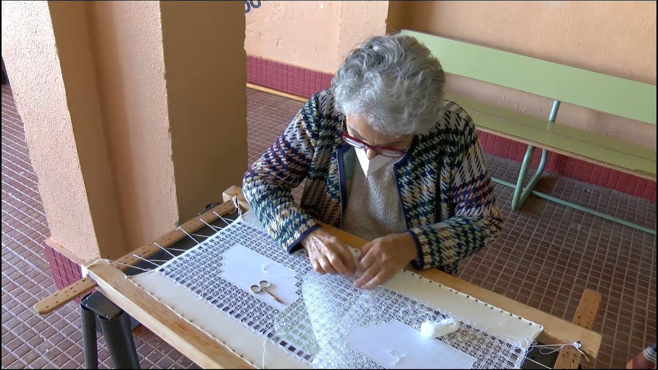 EL I.E.S. DE INGENIO CELEBRA CON UNA FERIA EL DÍA DE CANARIAS