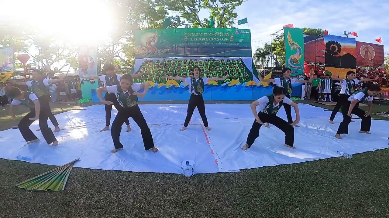 การประกวดกองเชียร์รอบสุดท้ายสีเขียว กีฬาภายในโรงเรียนนารีนุกูล ปี 2565