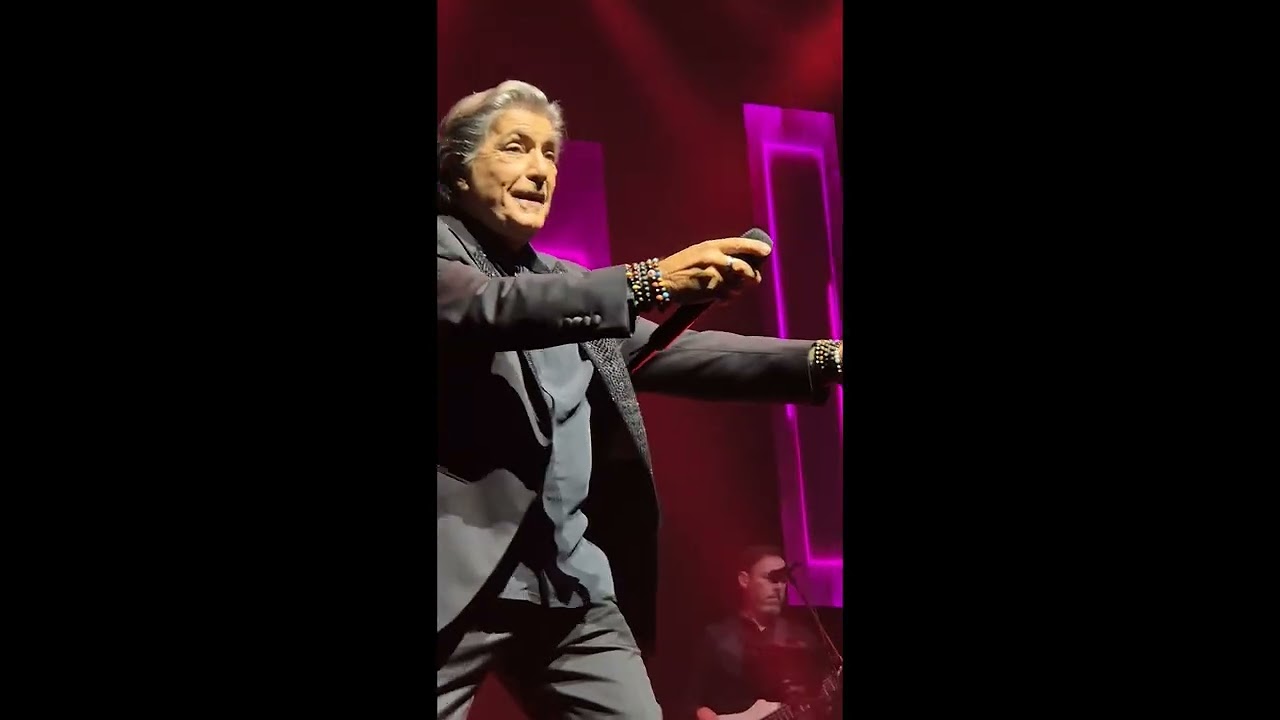 Frédéric François Viens te perdre dans mes bras à l'Olympia