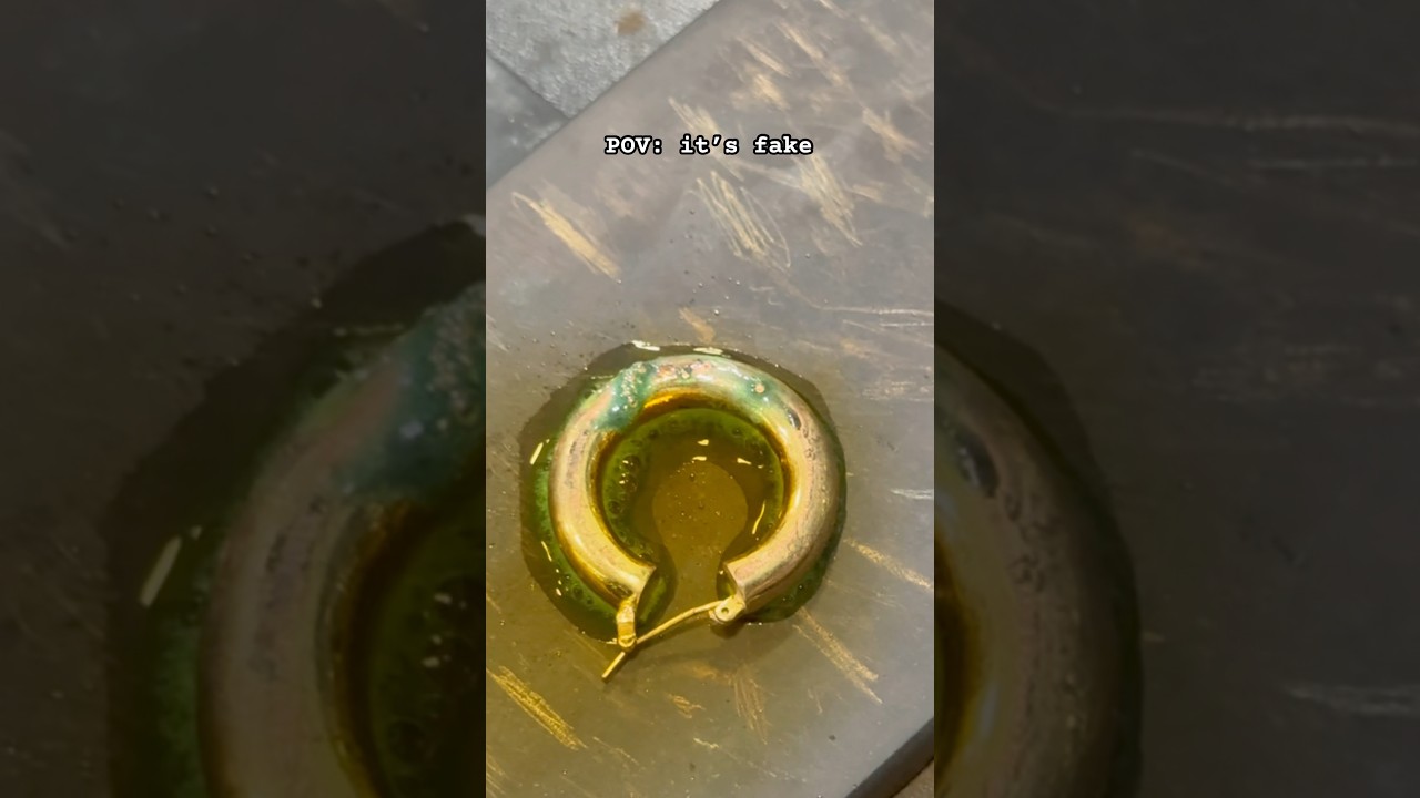 GREEN ✅ = FAKE 👎 #jewelrybusiness #learning #fake #fakegold #acid #testing