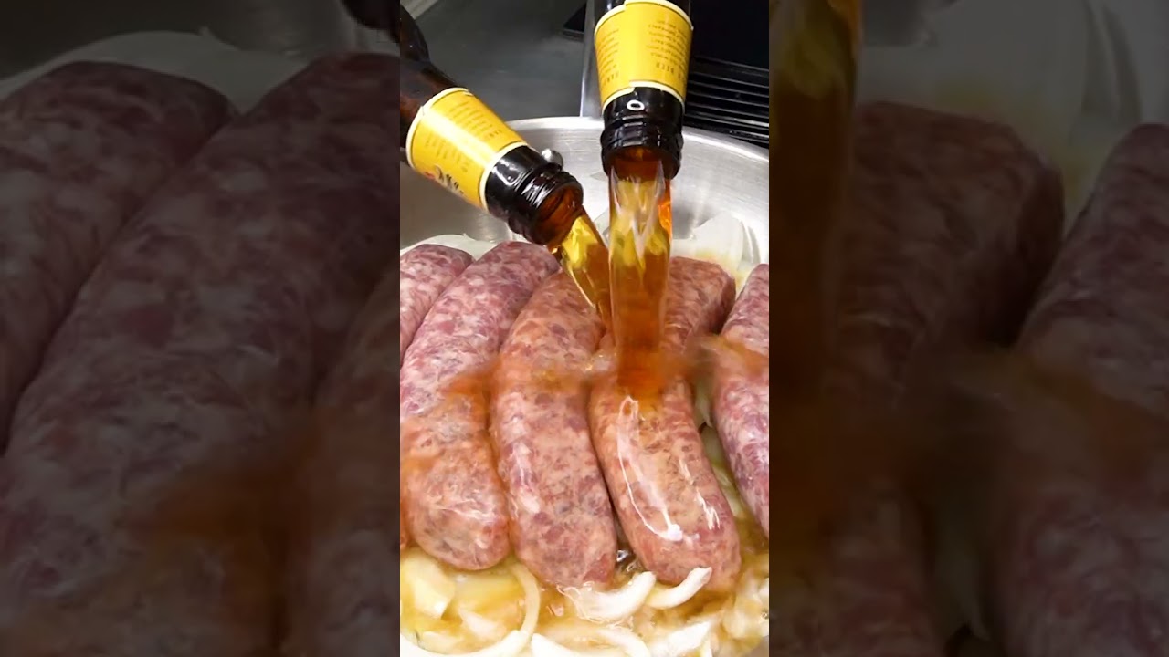 Beer Bratwurst | Quick and Easy Recipe @eatcolor #shorts #beer #beerbratwurst #bratwurst
