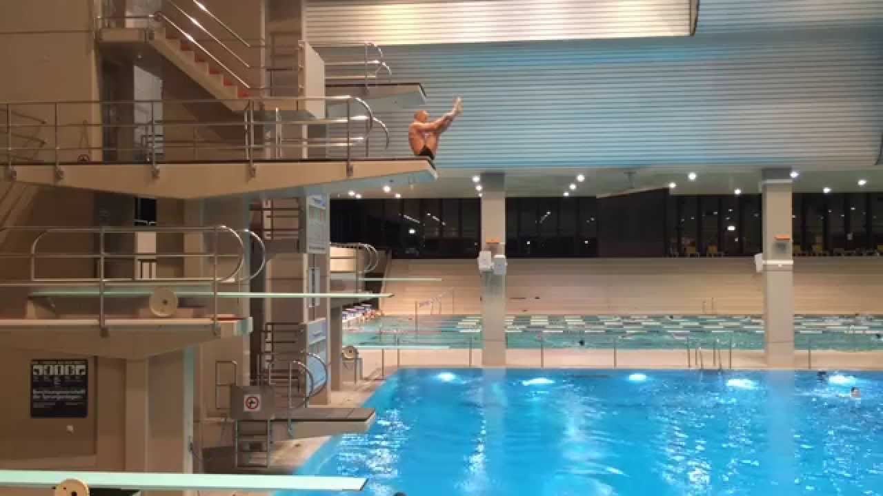 Abfaller vom 5 Meter Sprungturm