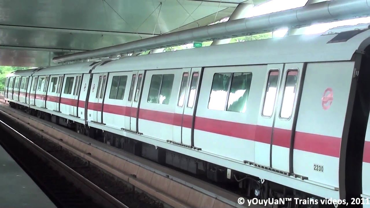 SMRT C651 229-230 - Arriving & Departing Dover (Eastbound)