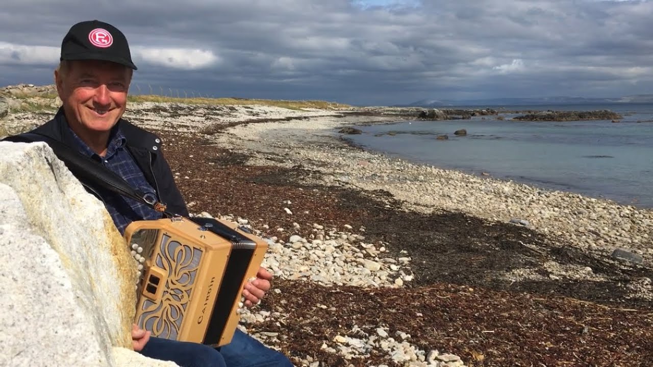 Apples in Winter - Irish traditional jig on button accordion