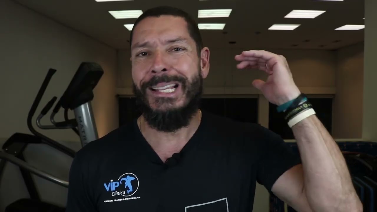 Homem que está insatisfeito com o desempenho do corpo.