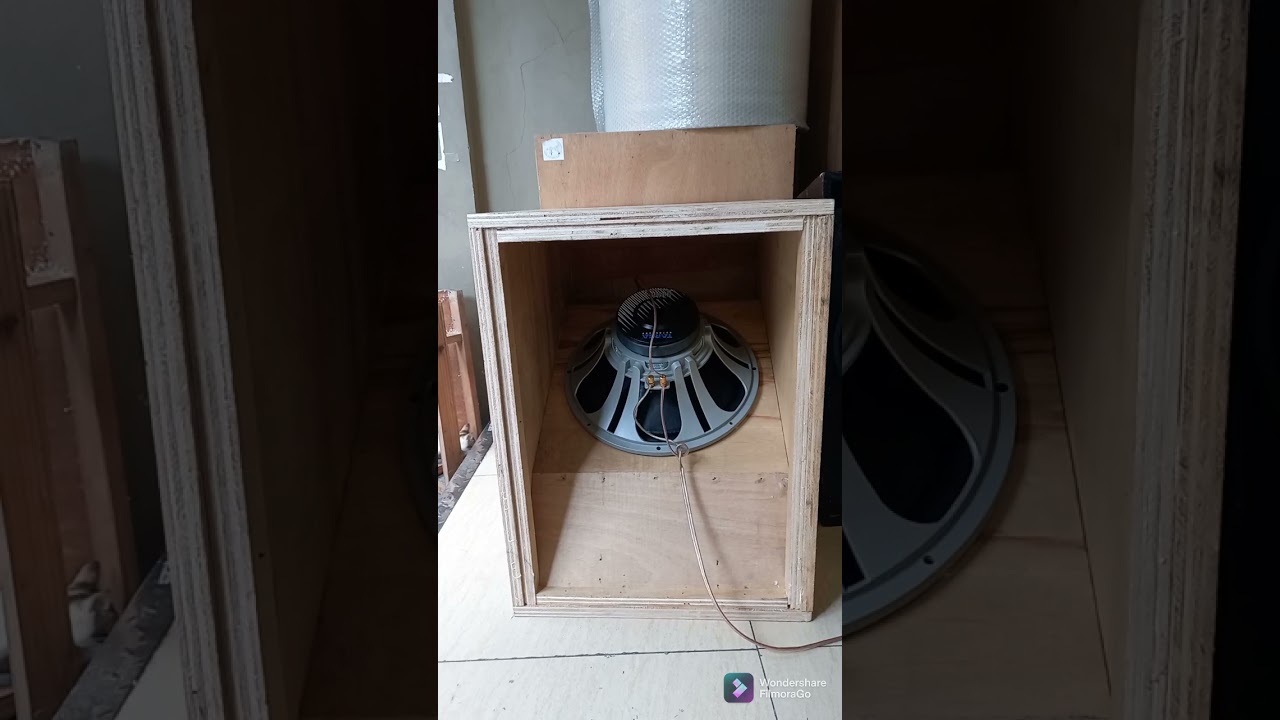 Sound Check Targa X-150DVC on Subscoop Subwoofer