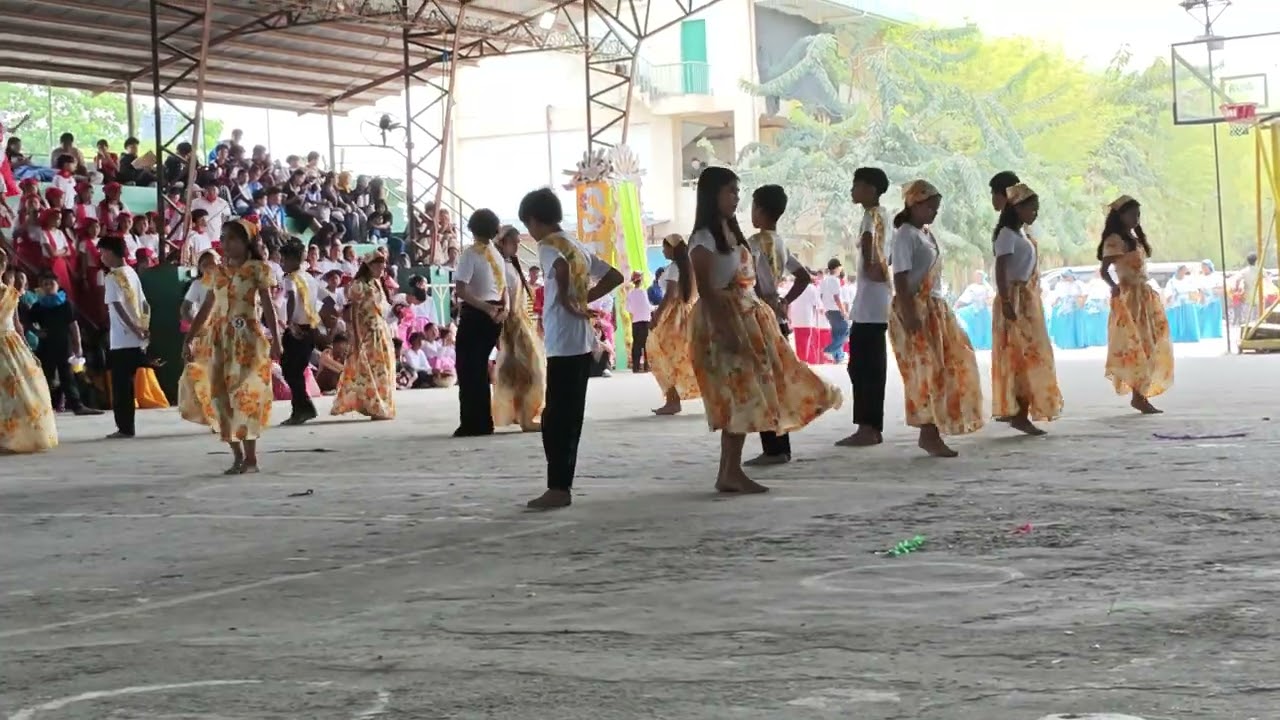 Folkdance group 9