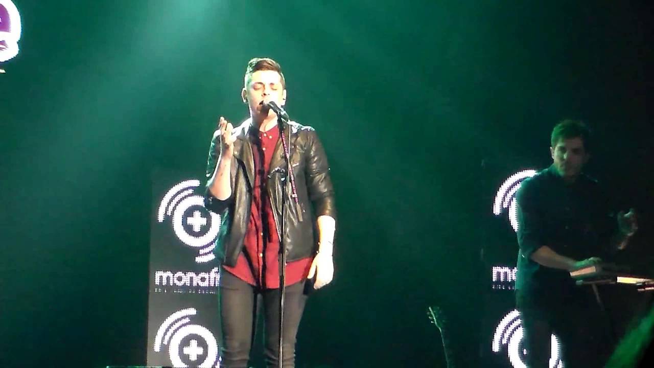 corentin grevost lors du concert Mona fm le 29 avril 2016