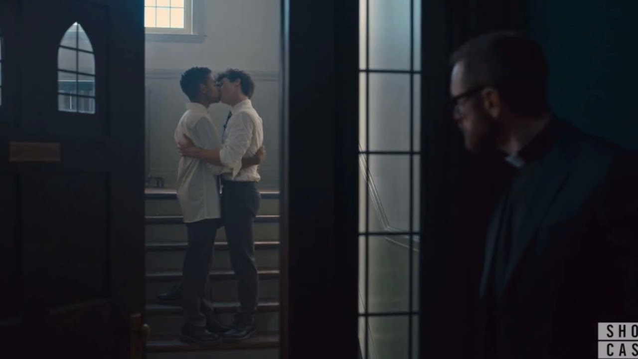 CHUCKY SEASON 2: Jake and Devon&rsquo;s Secret Kiss 😘🏳️&zwj;🌈