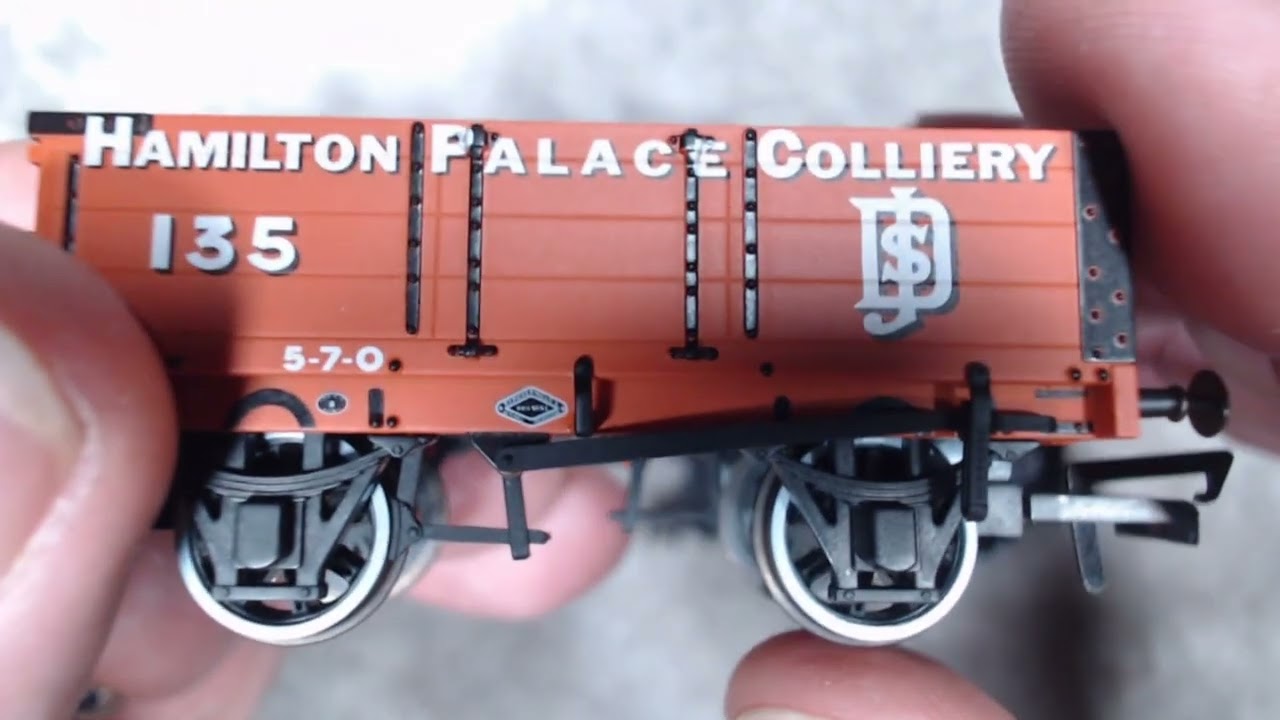 118. Oxford Rail Wagon Bargains