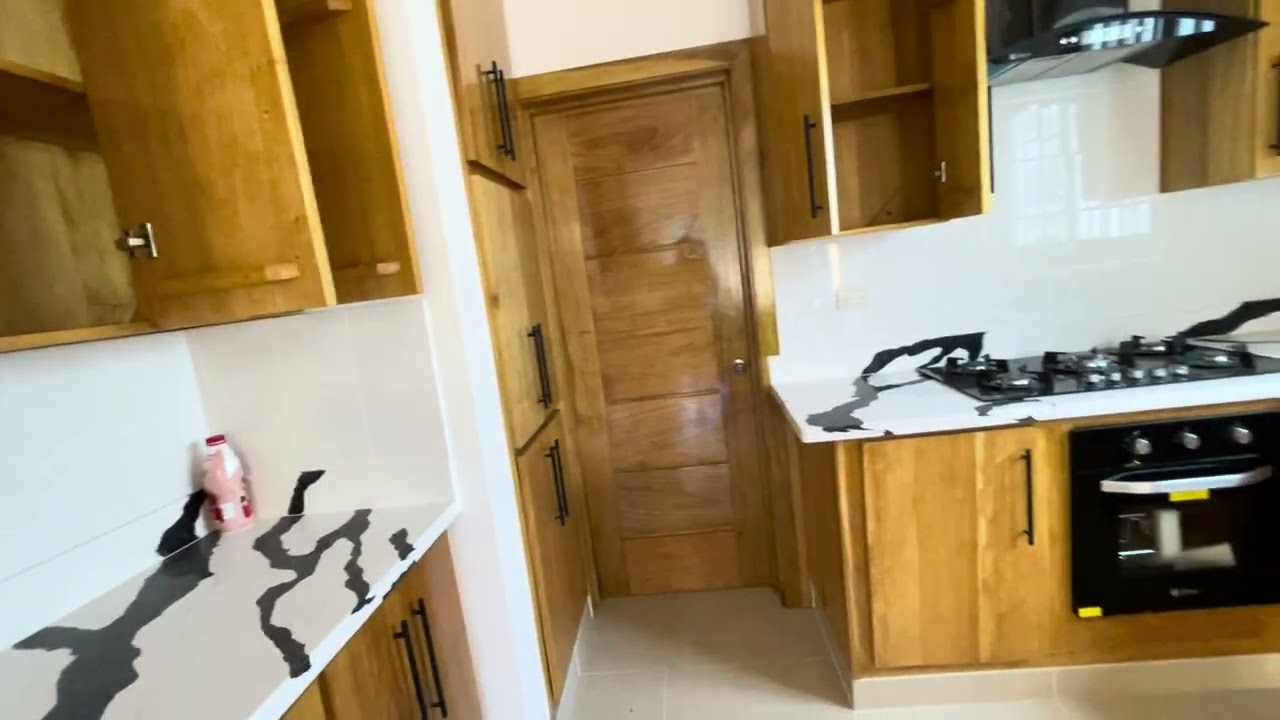 SE VENDE ESTA CASA EN VALLE VERDE SANTIAGO DELOS CABALLEROS 829-494-1242 🇩🇴