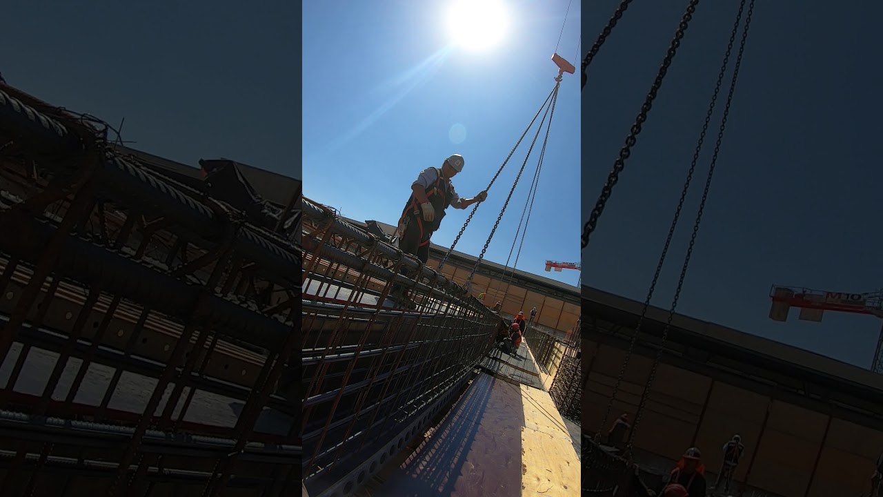 Enfierradores Chilenos Instalando Viga