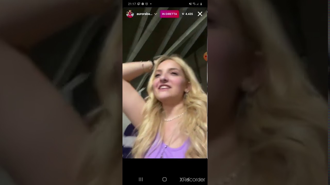 Live completa,Aurora baruto si fa male in diretta + sfilata di mura in accappatoio