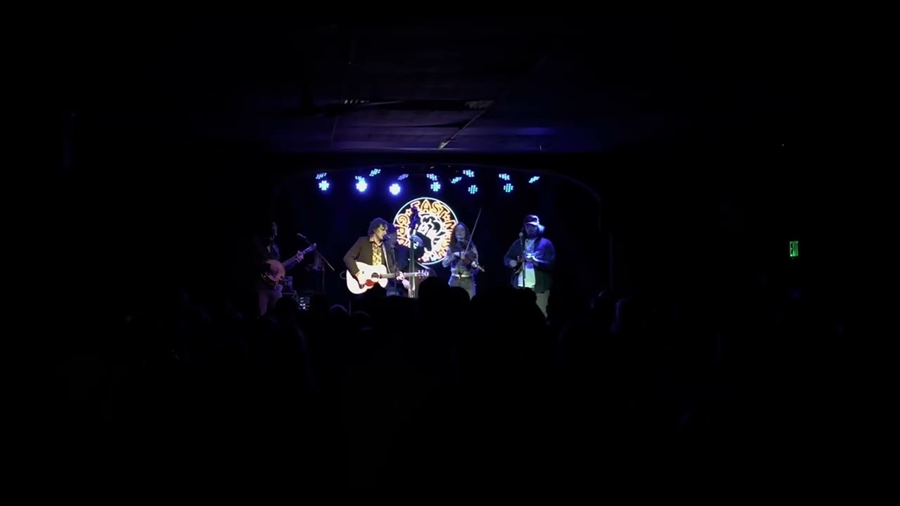 East Nash Grass- Dark Hollow (Live @Globe Hall, Denver)